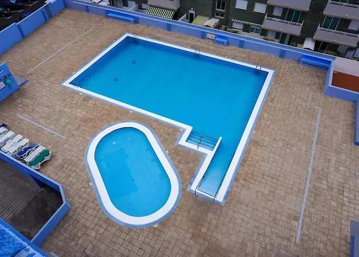 Blue Batayola Pool Apartman *